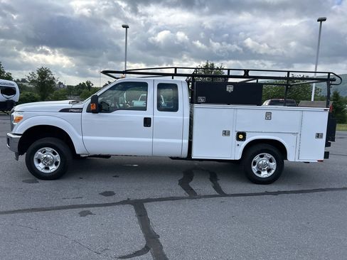 Used 2012 Ford F250 XL w/ PWR Equipment Group AWD/4WD image 4