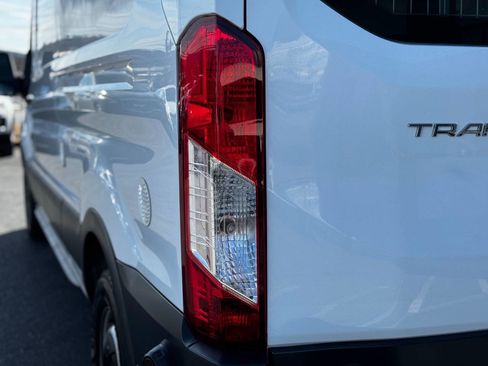 Used 2018 Ford Transit 350 350 3dr LWB Medium Roof Cargo image 46