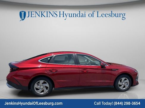 New 2026 Hyundai Sonata SE FWD image 4