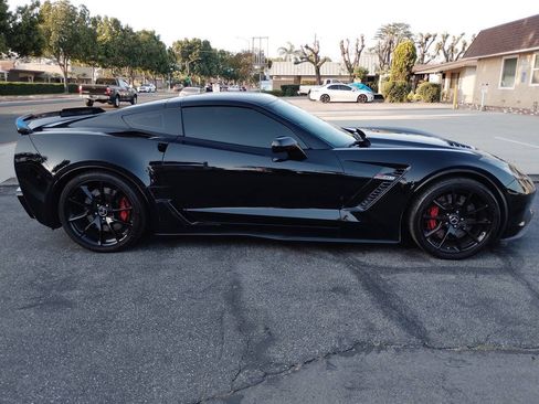 Used 2016 Chevrolet Corvette Z06 w/ 3LZ Preferred Equipment Group RWD image 26