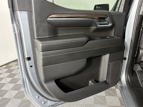 Used 2024 Chevrolet Silverado 1500 RST w/ Z71 Off-Road Package image 24