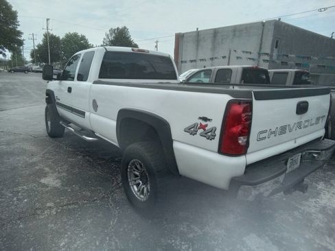 Used 2004 Chevrolet Silverado 2500 4x4 Extended Cab image 8