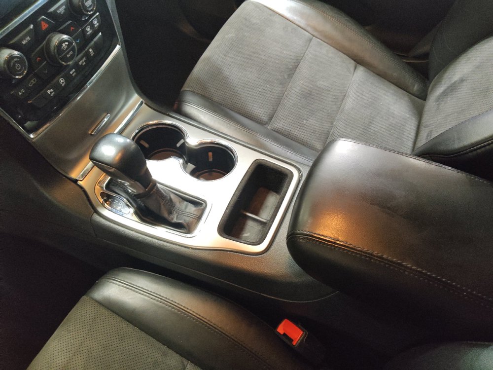 Used 2020 Jeep Grand Cherokee Altitude RWD image 26