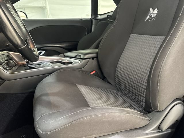 Used 2022 Dodge Challenger R/T Scat Pack RWD image 17