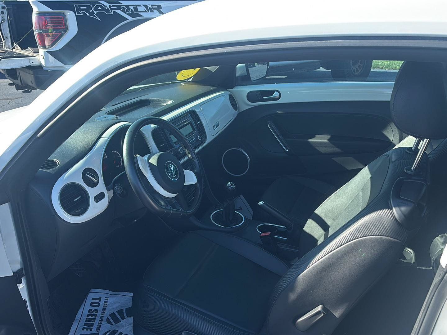 Used 2013 Volkswagen Beetle 2.5 FWD image 10