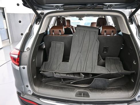 Used 2018 Buick Enclave Avenir w/ Avenir Technology Package image 43