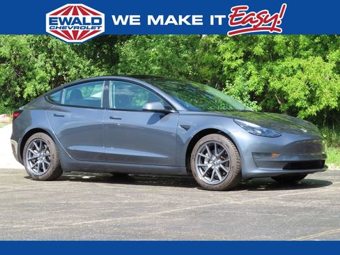 Used 2022 Tesla Model 3 Long Range AWD/4WD image 1