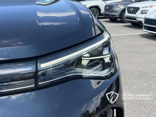 Used 2025 Volkswagen Taos SEL AWD/4WD image 10