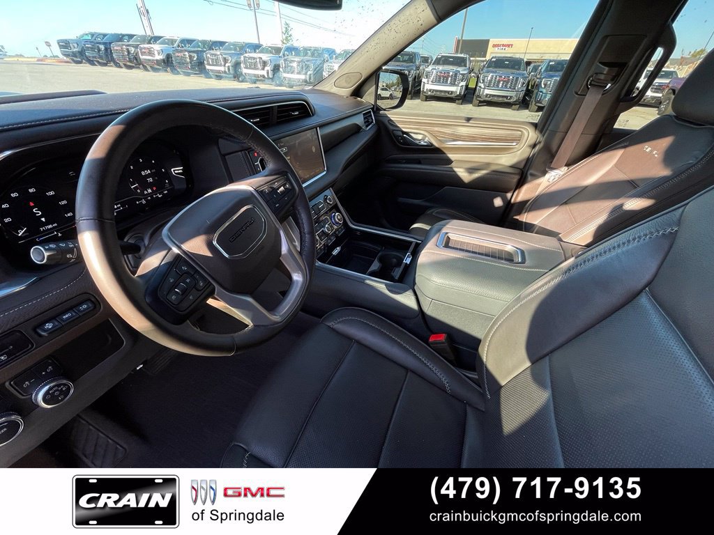 Used 2023 GMC Yukon Denali AWD/4WD image 9