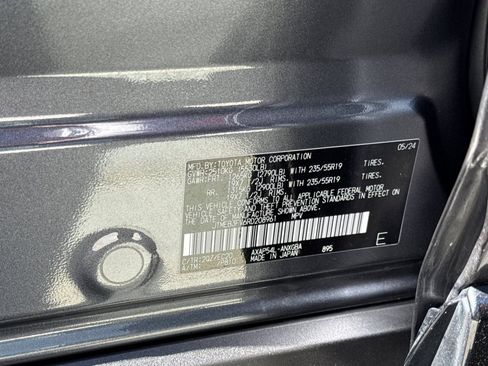 Certified 2024 Toyota RAV4 XSE w/ Weather Package AWD/4WD image 37