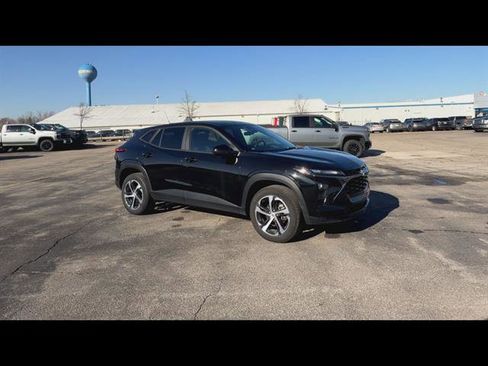 Used 2024 Chevrolet Trax RS w/ Driver Confidence Package image 25