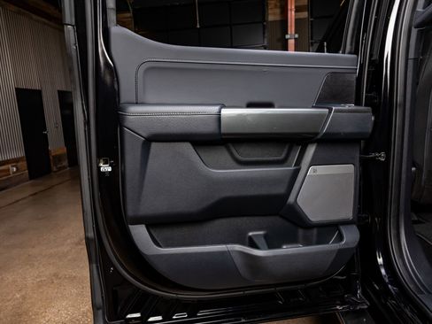 Used 2022 Ford F150 XLT w/ Equipment Group 302A High image 38