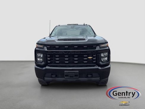 Used 2023 Chevrolet Silverado 2500 Custom w/ Custom Value Package AWD/4WD image 2