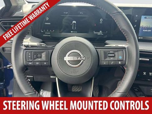Used 2025 Nissan Kicks SR AWD/4WD image 7
