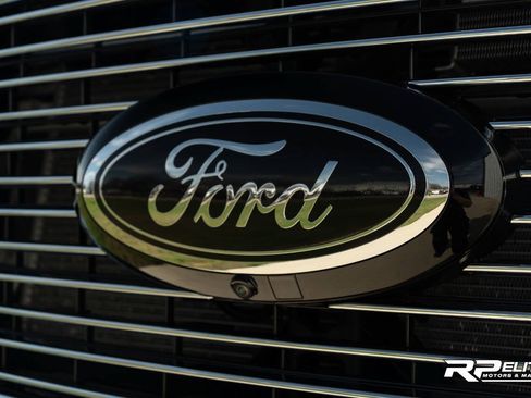 Used 2022 Ford F350 Platinum AWD/4WD image 24