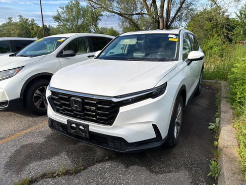 Used 2023 Honda CR-V EX-L image 9