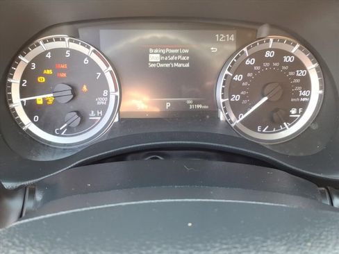 Used 2023 Toyota Highlander L image 18