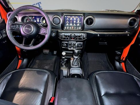 Used 2023 Jeep Wrangler Unlimited w/ Cold Weather Group AWD/4WD image 8