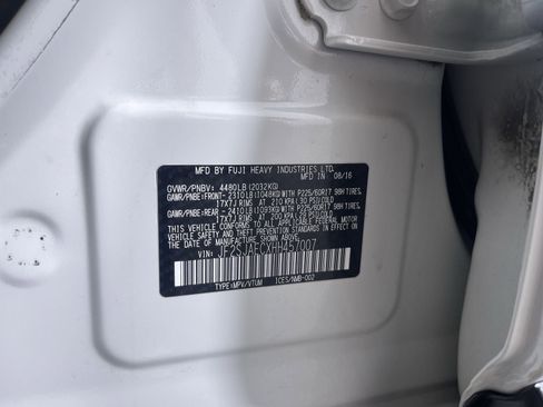 Used 2017 Subaru Forester 2.5i Premium w/ All-Weather Package image 12