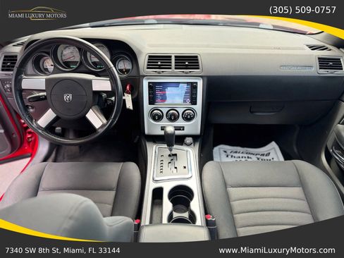 Used 2009 Dodge Challenger SE RWD image 27