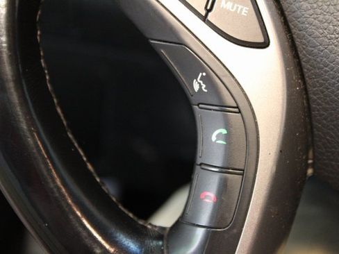 Used 2013 Hyundai Elantra GT w/ Style Pkg image 18