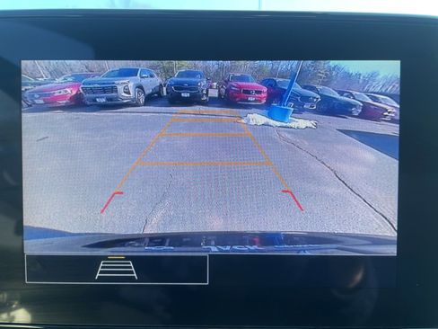 Used 2024 Chevrolet Trax LS w/ LS Convenience Package image 18