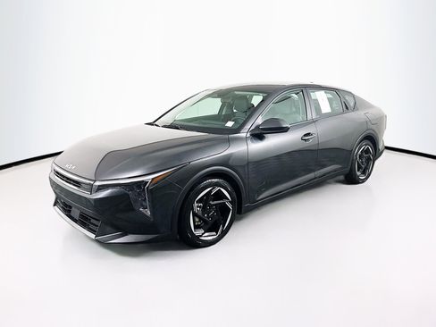 Used 2025 Kia K4 EX image 3