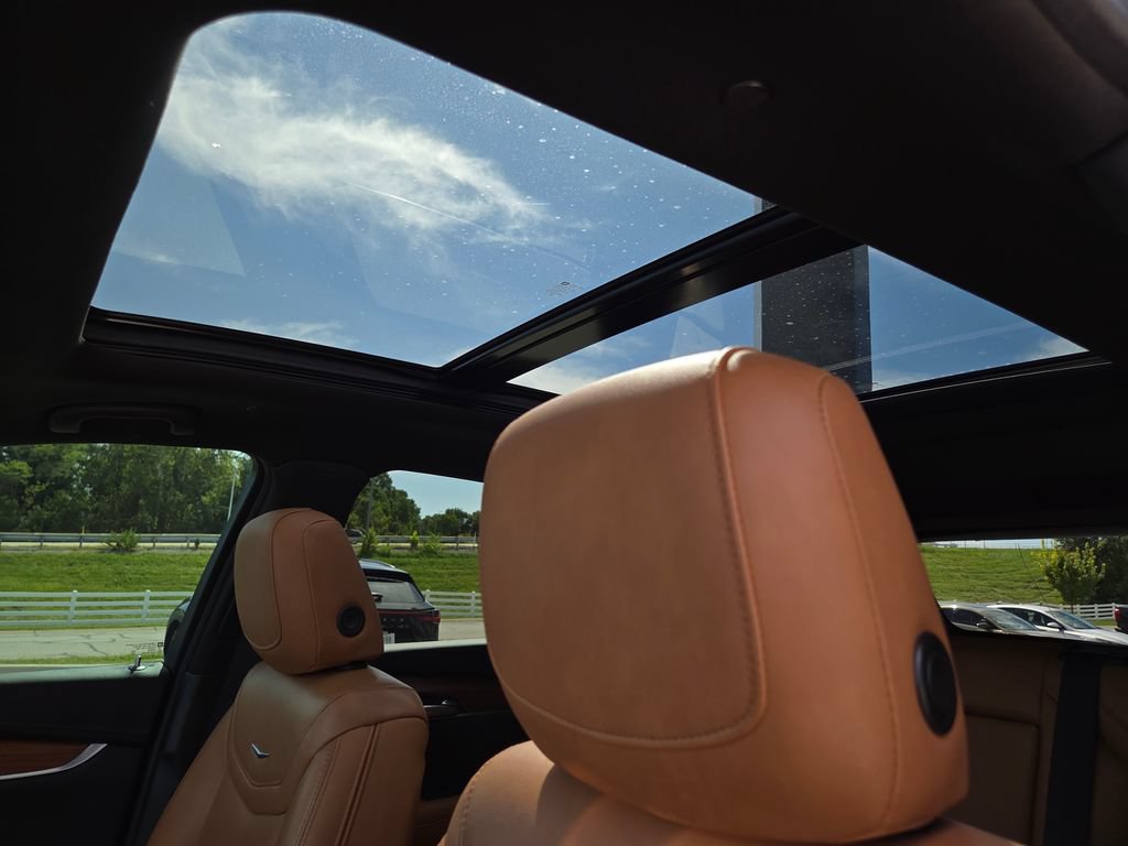 Used 2023 Cadillac XT5 Premium Luxury AWD/4WD image 8