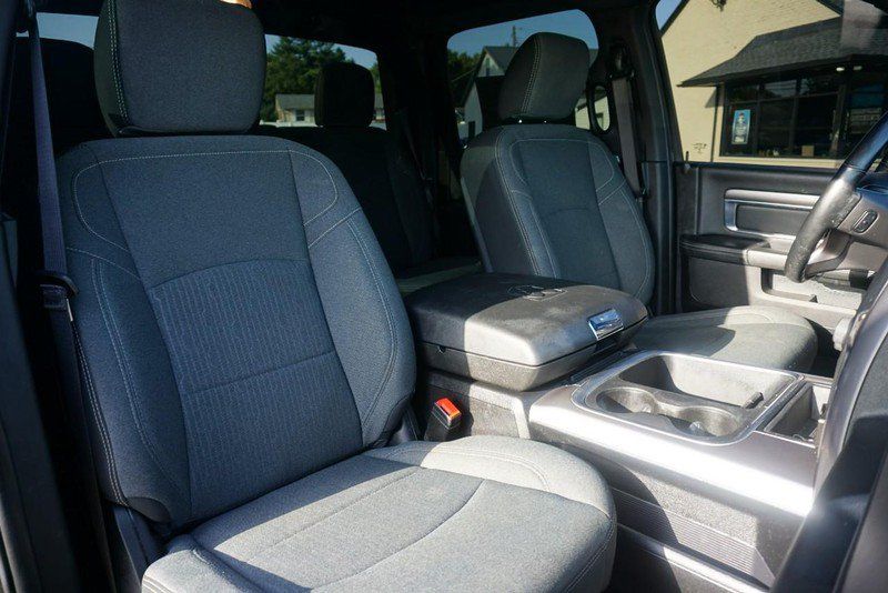 Used 2022 RAM 1500 Warlock AWD/4WD image 31