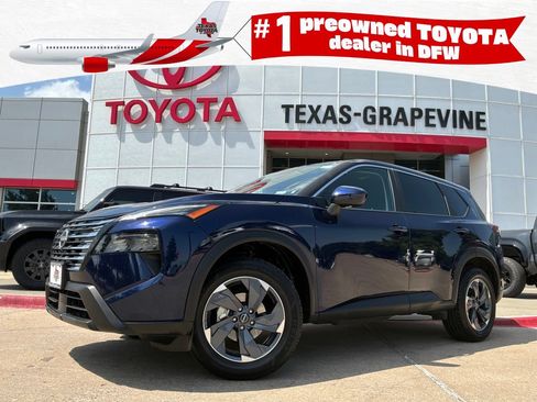 Used 2026 Nissan Rogue SV FWD image 1