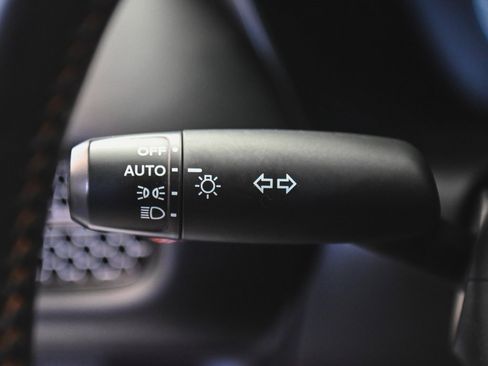 Used 2025 Honda HR-V Sport image 21