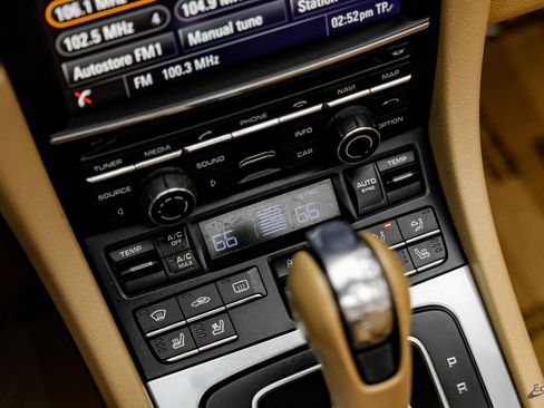 Used 2015 Porsche 911 Carrera S image 62