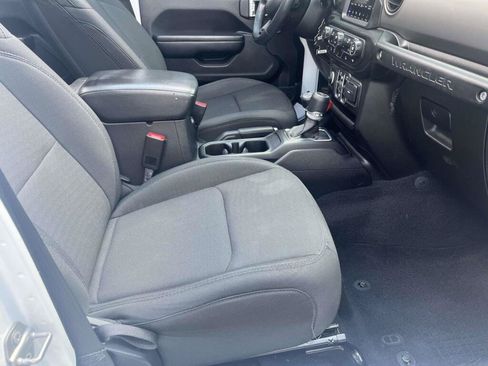 Used 2021 Jeep Wrangler Unlimited Sport AWD/4WD image 20