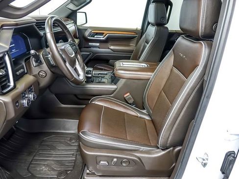 Certified 2022 GMC Sierra 1500 Denali w/ Denali Reserve Package AWD/4WD image 12