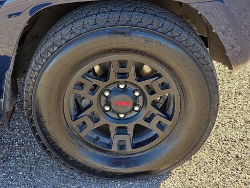 Used 2022 Toyota 4Runner SR5 RWD image 11