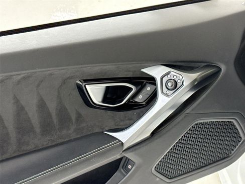 Used 2018 Lamborghini Huracan LP 580-2 image 13