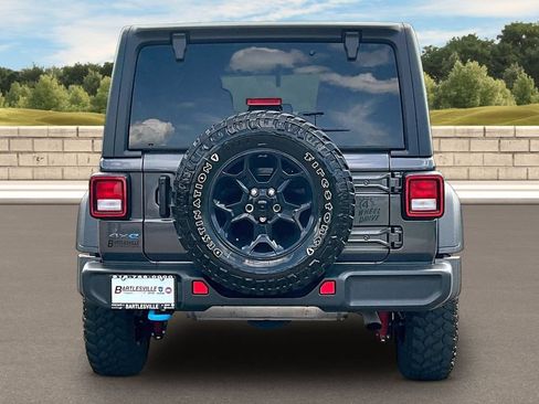 Used 2023 Jeep Wrangler Unlimited w/ 8.4" Radio Group AWD/4WD image 4