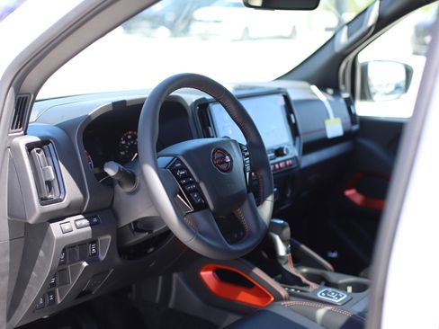 Used 2026 Nissan Frontier PRO-4X w/ Pro Premium Package AWD/4WD image 27