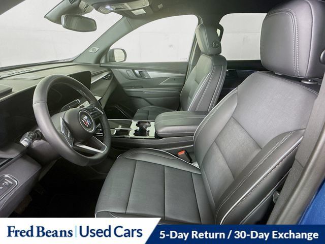 Used 2025 Buick Enclave Preferred FWD image 29