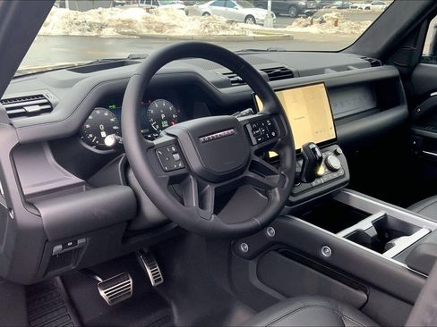 New 2026 Land Rover Defender 130 V8 AWD/4WD image 8