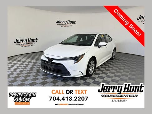 Used 2024 Toyota Corolla LE FWD image 1