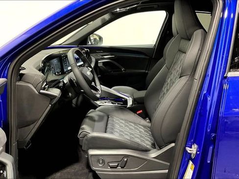 New 2026 Audi SQ5 Premium Plus image 9