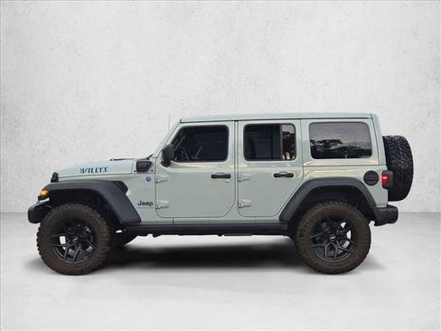 Used 2023 Jeep Wrangler Unlimited w/ Sun & Screen Package AWD/4WD image 8
