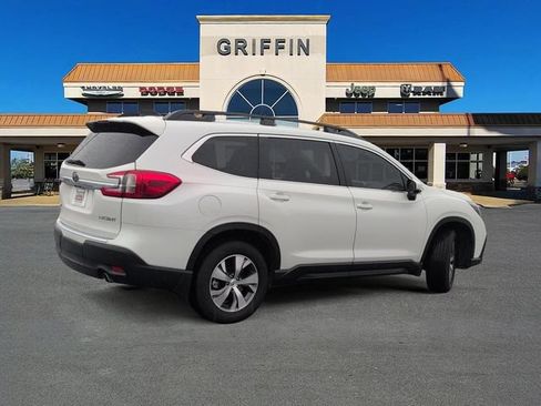 Used 2025 Subaru Ascent Premium AWD/4WD image 4