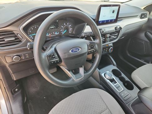 Used 2022 Ford Escape SE FWD image 10
