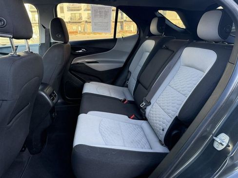 Used 2018 Chevrolet Equinox LS image 19