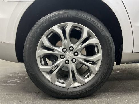 Certified 2019 Buick Enclave Avenir w/ Avenir Technology Package AWD/4WD image 34