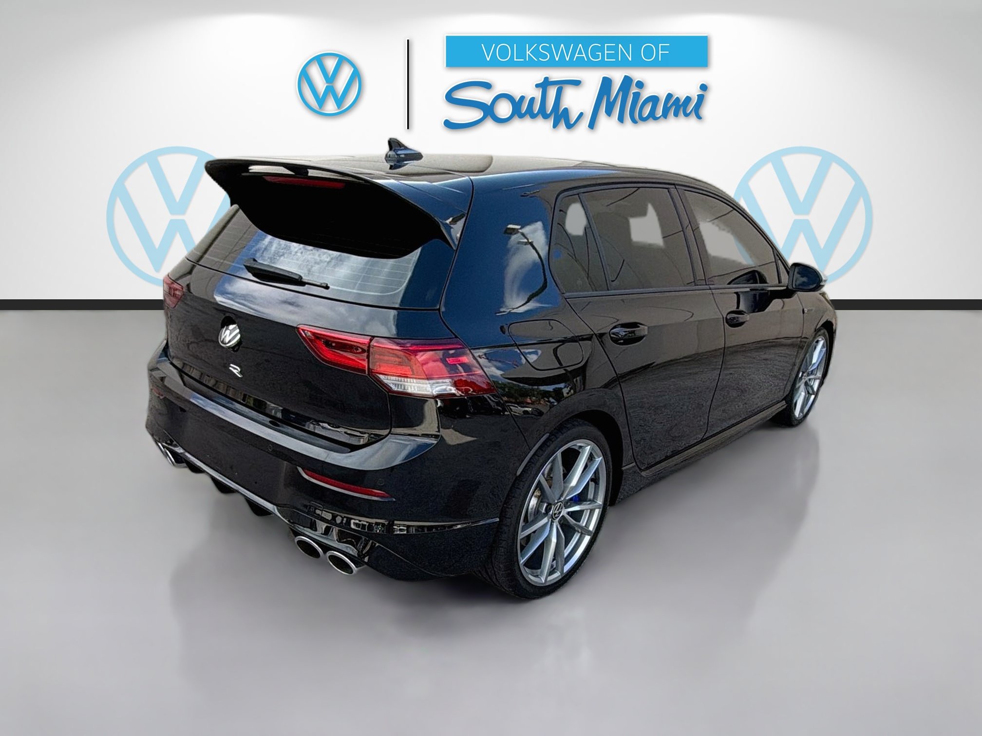 Used 2024 Volkswagen Golf R AWD/4WD image 7
