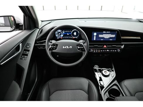 New 2026 Kia Niro Wind w/ Wind Preserve Package FWD image 14