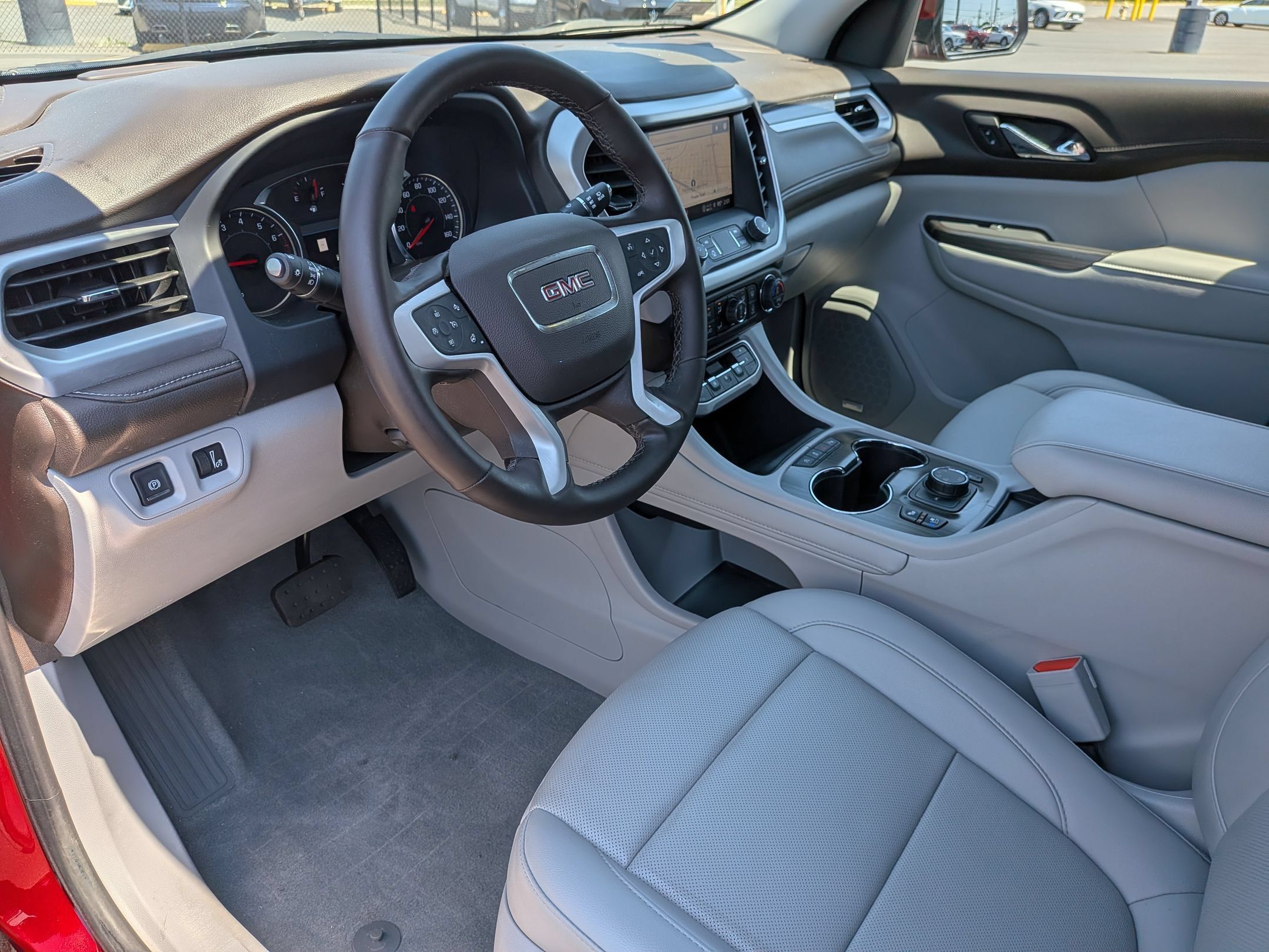 Certified 2023 GMC Acadia SLT w/ Preferred Package AWD/4WD image 9